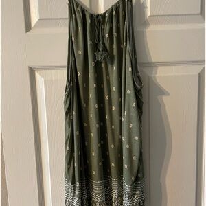 Green strapless ladies top